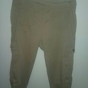 Faded Glory khaki cargo capris
